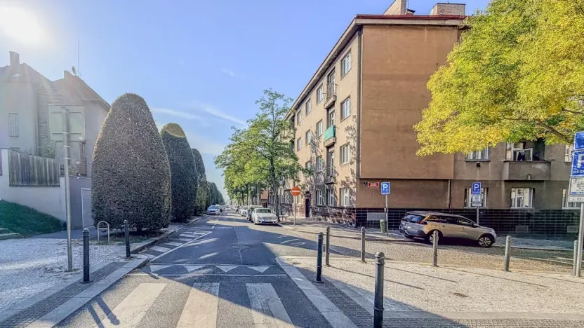 Pronájem bytu 2+kk, Praha - Žižkov, Jeseniova, 50 m2