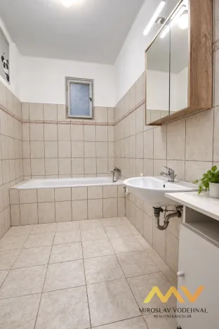 Pronájem bytu 3+1, Hradec Králové, Nerudova, 95 m2
