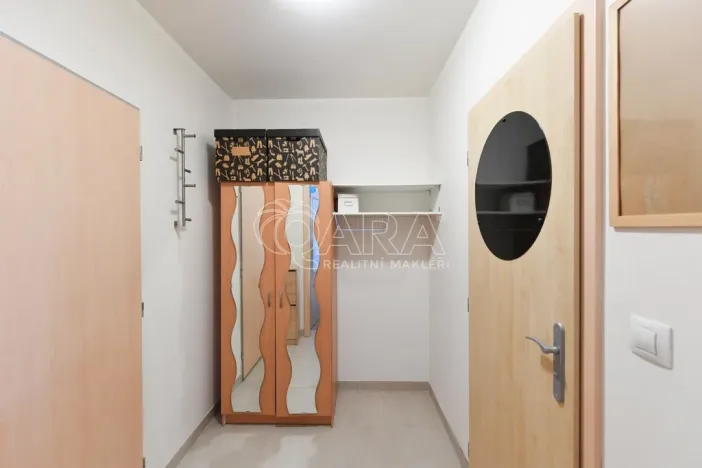 Pronájem bytu 1+kk, Týnec nad Sázavou - Chrást nad Sázavou, 30 m2