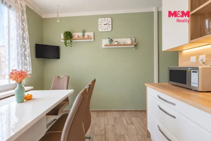 Prodej bytu 3+1, Klatovy, Na Chuchli, 65 m2