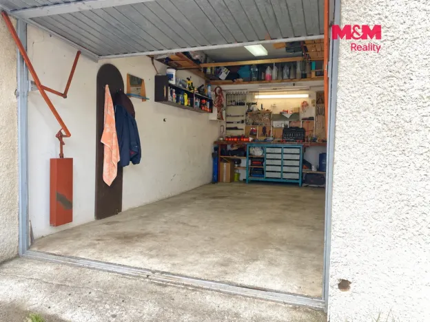 Pronájem garáže, Tábor, Náchodská, 18 m2