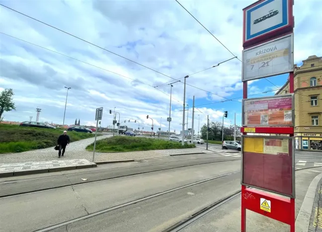 Pronájem bytu 1+1, Praha - Smíchov, Radlická, 35 m2