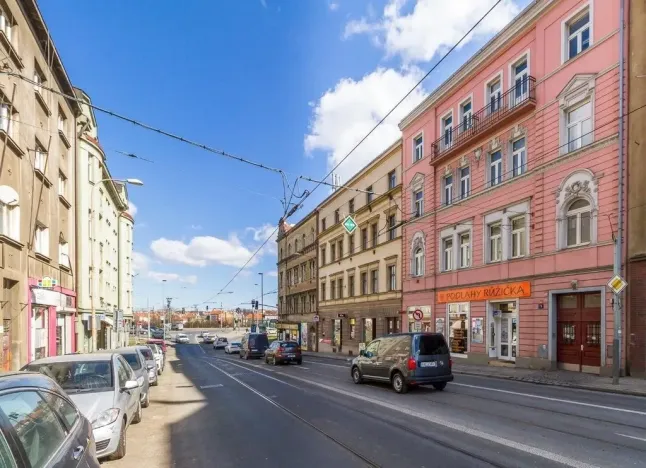 Pronájem bytu 1+1, Praha - Smíchov, Radlická, 35 m2
