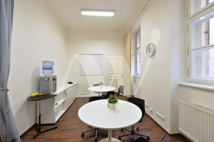 Pronájem kanceláře, Praha - Nové Město, Klimentská, 228 m2