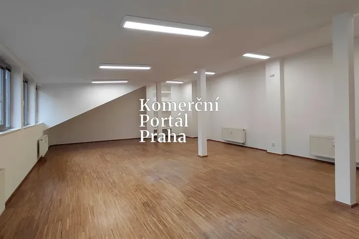 Pronájem kanceláře, Praha - Žižkov, Husitská, 180 m2