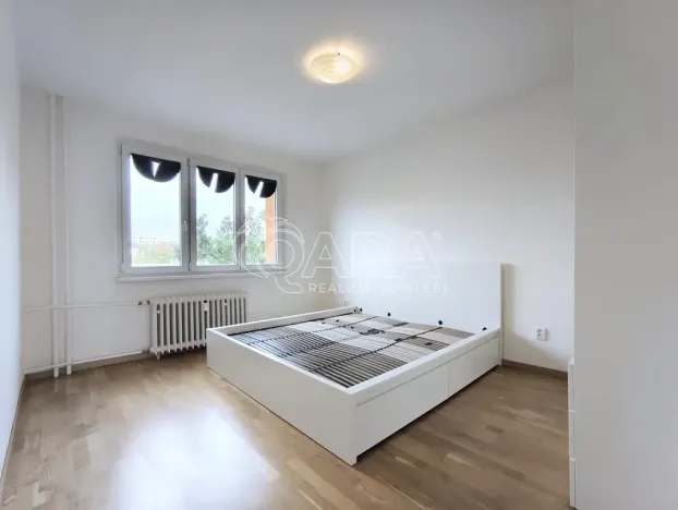 Pronájem bytu 2+1, Praha - Malešice, Káranská, 53 m2