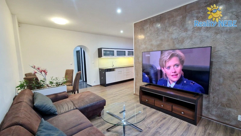 Pronájem bytu 2+kk, Praha - Vršovice, Moskevská, 46 m2