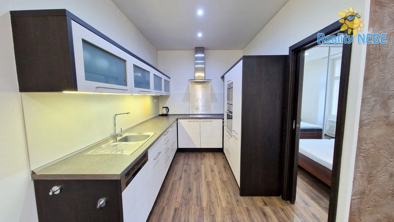 Pronájem bytu 2+kk, Praha - Vršovice, Moskevská, 46 m2