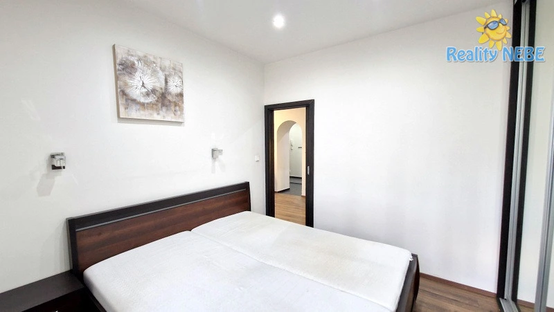 Pronájem bytu 2+kk, Praha - Vršovice, Moskevská, 46 m2