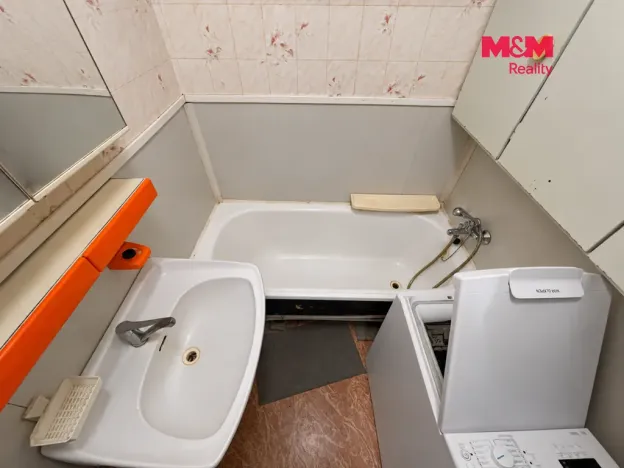 Pronájem bytu 2+1, Praha - Strašnice, U krbu, 52 m2
