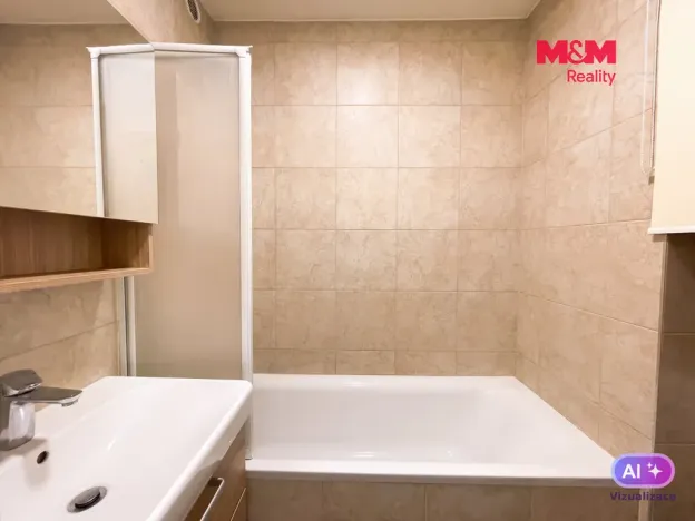 Pronájem bytu 2+1, Louny, Tyršovo nám., 51 m2