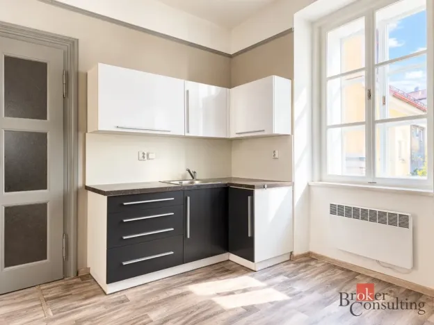 Pronájem bytu 3+kk, Opočno, Kupkovo nám., 68 m2