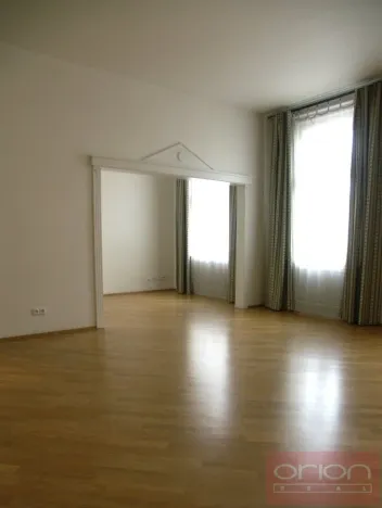 Pronájem bytu 4+1, Praha - Nové Město, Odborů, 100 m2