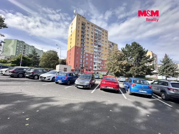 Pronájem bytu 2+1, Chomutov, Holešická, 62 m2