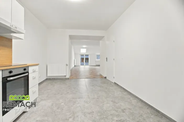 Pronájem bytu 1+1, Náchod, Masarykovo náměstí, 74 m2