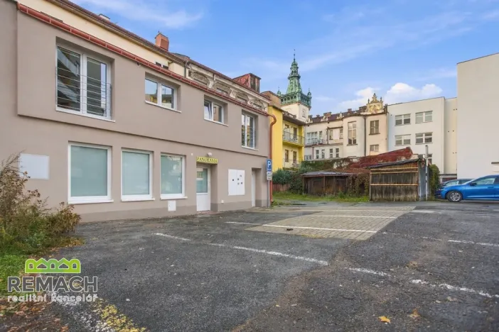 Pronájem bytu 1+1, Náchod, Masarykovo náměstí, 74 m2