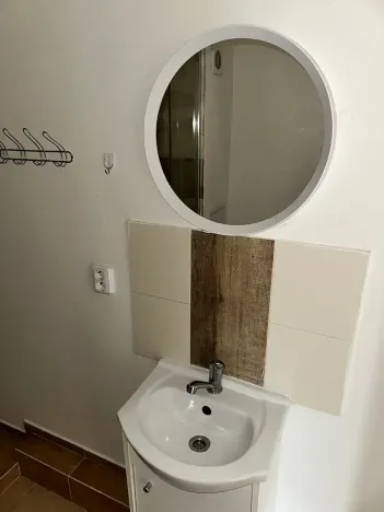 Pronájem bytu 1+1, Děčín, Kladenská, 36 m2