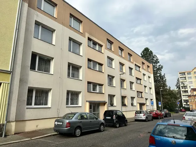 Pronájem bytu 1+1, Děčín, Kladenská, 36 m2