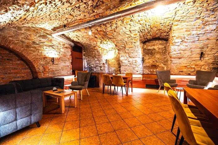 Pronájem restaurace, Chrudim, Palackého třída, 260 m2