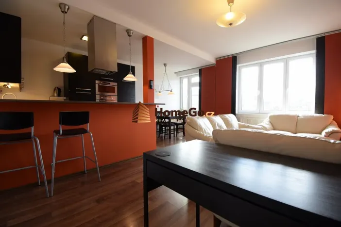Pronájem bytu 2+kk, Praha - Vršovice, Vršovická, 78 m2