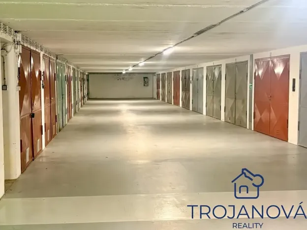 Prodej garážového stání, Vlašim, Trocnovská, 17 m2