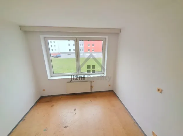 Prodej bytu 2+1, Vodňany, Sídl. Škorna, 70 m2