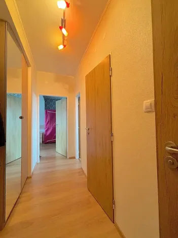 Pronájem bytu 2+1, Praha - Záběhlice, Struhařovská, 55 m2