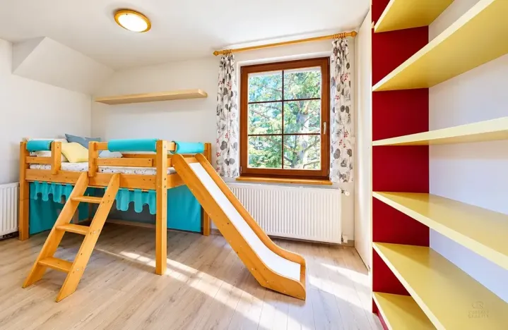 Prodej rodinného domu, Káraný, 180 m2