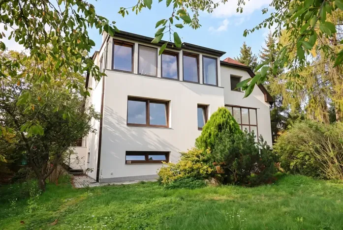 Prodej rodinného domu, Praha - Točná, Na Stráňkách, 300 m2