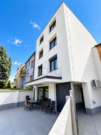Prodej bytu 3+kk, Česká, 99 m2