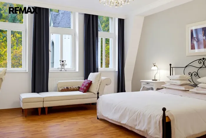 Prodej bytu 3+1, Karlovy Vary, Mariánskolázeňská, 141 m2