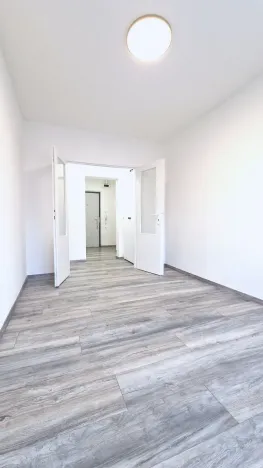 Pronájem bytu 2+kk, Praha - Kamýk, Cuřínova, 43 m2