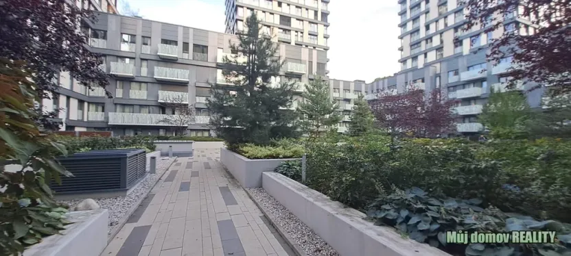 Pronájem bytu 2+1, Praha - Žižkov, Olšanská, 79 m2