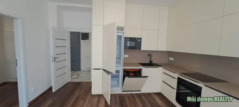Pronájem bytu 3+kk, Praha - Žižkov, Jeseniova, 64 m2