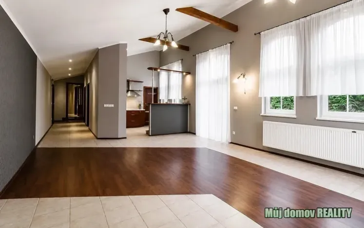 Pronájem vily, Praha - Písnice, Putimská, 1300 m2