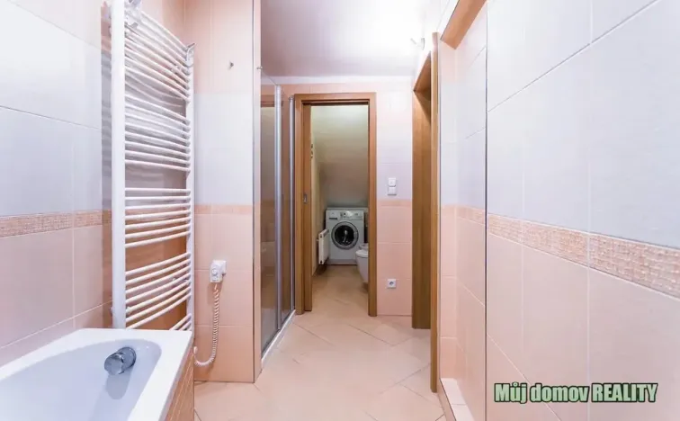 Pronájem vily, Praha - Písnice, Putimská, 1300 m2