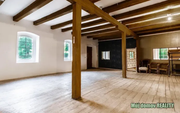 Pronájem vily, Praha - Písnice, Putimská, 1300 m2