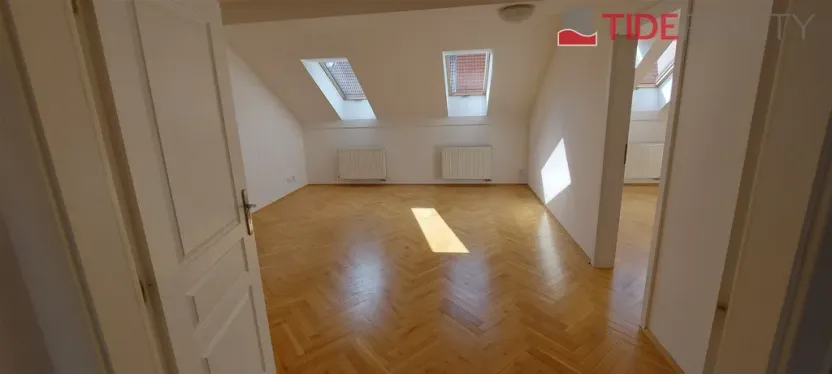 Pronájem bytu 3+1, Praha - Vršovice, Slovinská, 120 m2