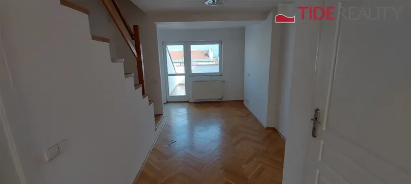 Pronájem bytu 3+1, Praha - Vršovice, Slovinská, 120 m2