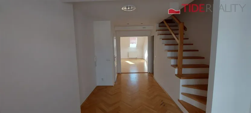 Pronájem bytu 3+1, Praha - Vršovice, Slovinská, 120 m2