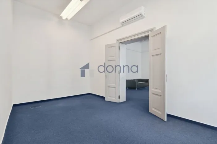 Pronájem kanceláře, Praha, Krakovská, 79 m2
