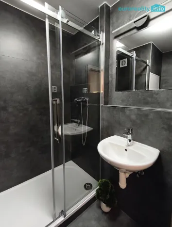 Pronájem bytu 2+kk, Česká Lípa, U Nemocnice, 42 m2