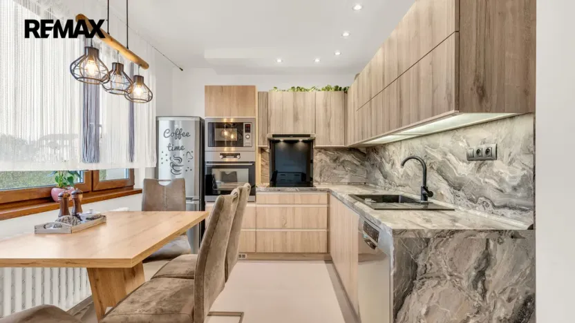 Prodej bytu 2+1, Třebíč - Nové Město, Modřínová, 56 m2