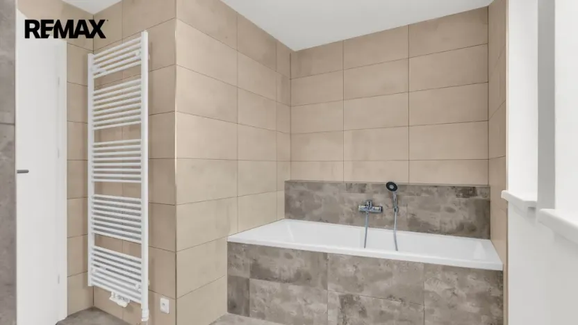 Prodej bytu 2+kk, Žďár nad Sázavou - Žďár nad Sázavou 3, Revoluční, 68 m2