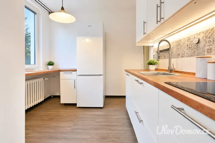 Prodej bytu 3+1, Praha - Hlubočepy, Renoirova, 71 m2