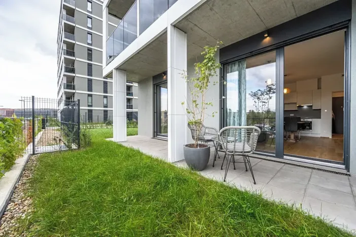 Pronájem bytu 2+kk, Praha - Karlín, Sokolova, 59 m2