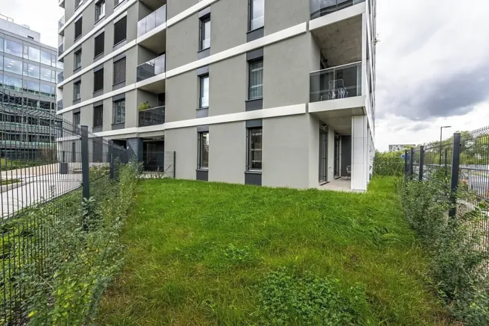 Pronájem bytu 2+kk, Praha - Karlín, Sokolova, 59 m2