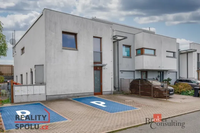 Pronájem bytu 3+kk, Zeleneč, U Lesoparku, 75 m2