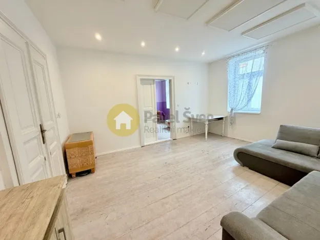Prodej obchodního prostoru, Písek - Budějovické Předměstí, Tyršova, 330 m2