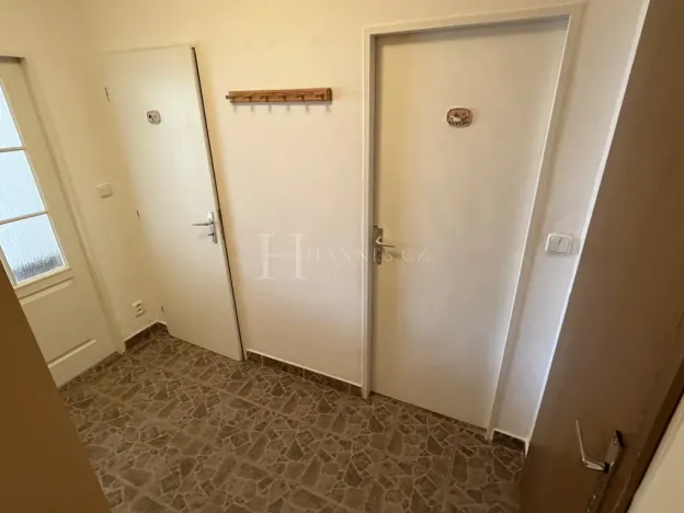 Pronájem bytu 2+kk, Praha - Troja, Hnězdenská, 50 m2